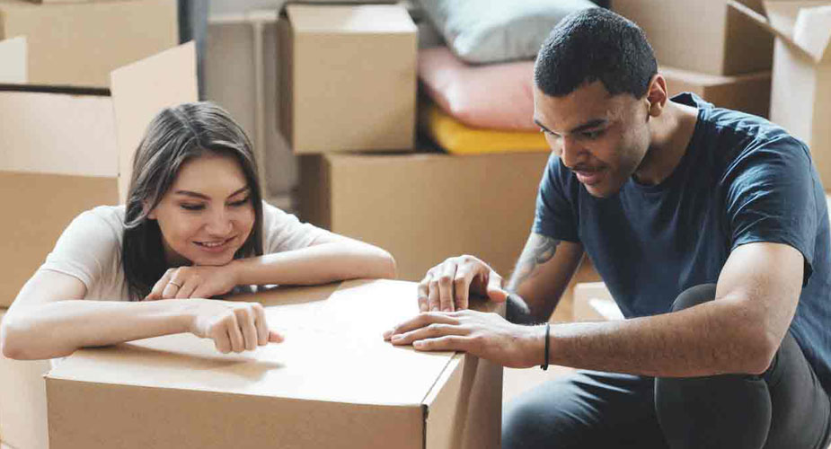 couple packing box